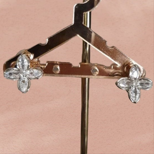 Clip On Clover Earrings Silver