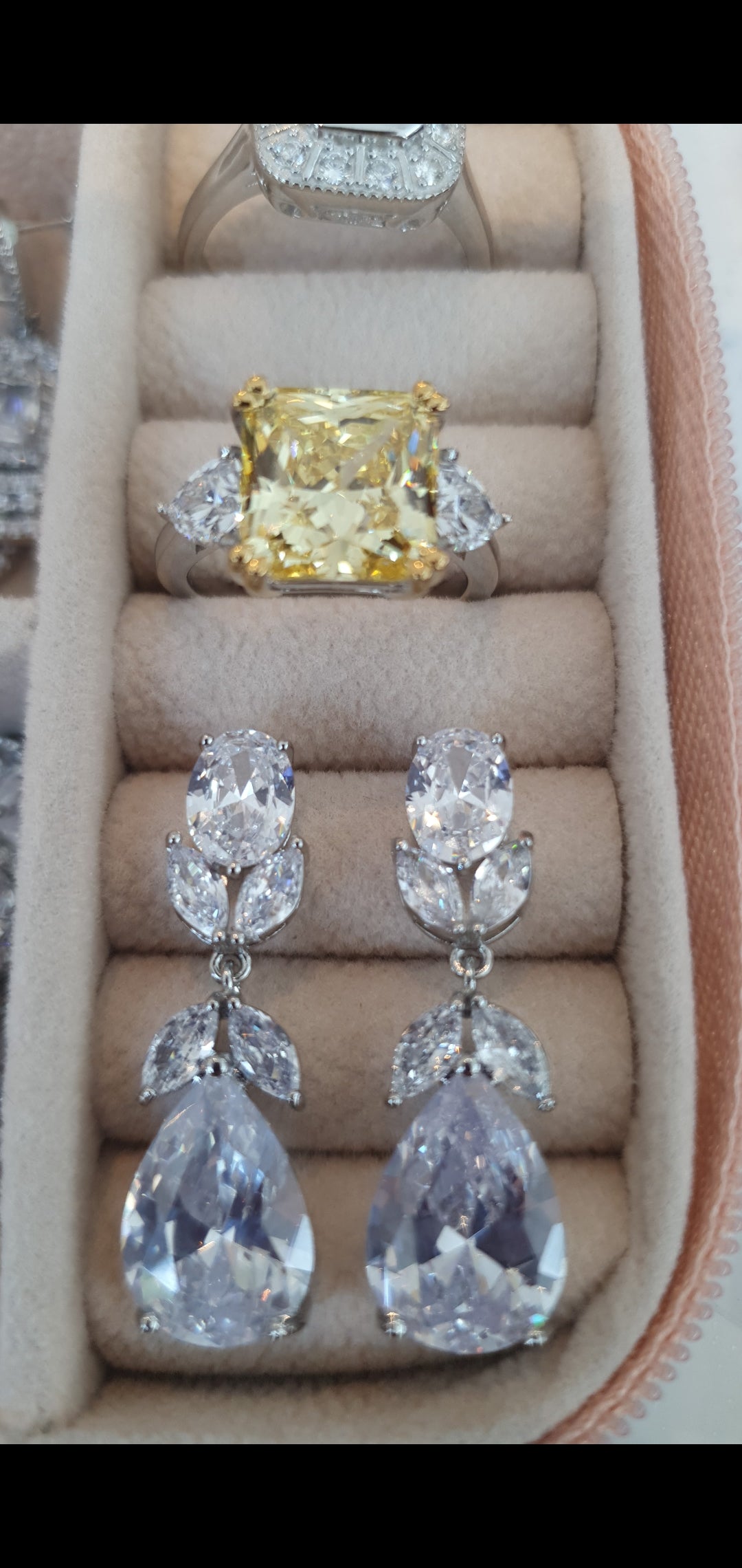 Amore Earrings
