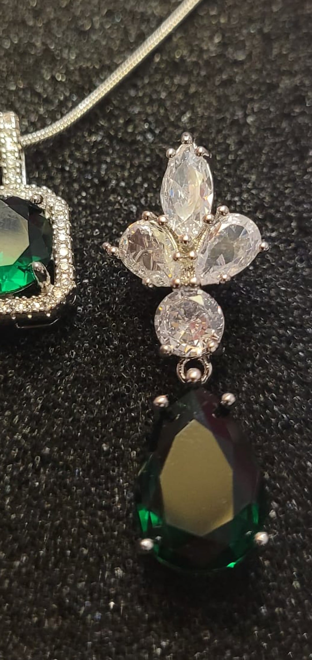 Versailles Emerald Earrings